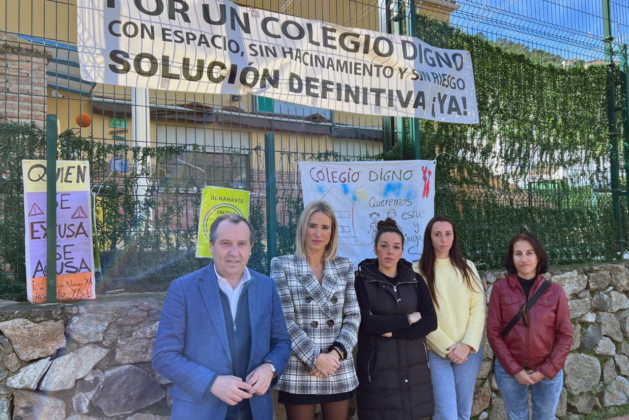  El PSOE exige a la Junta de Andalucía que actúe ante los problemas de seguridad en el colegio de Benahavís