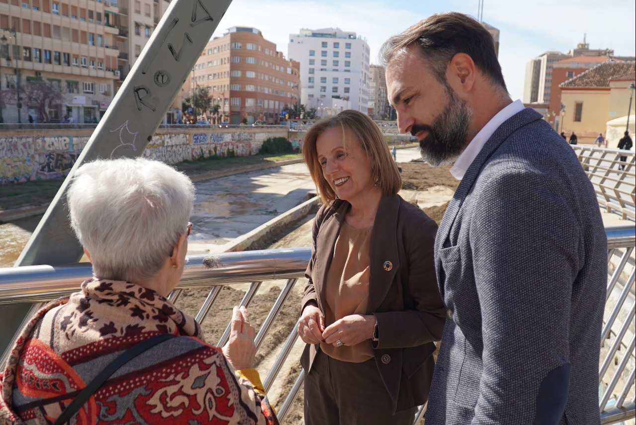 El PSOE propone la renaturalización del Guadalmedina por un río urbano vivo “frente al enjaulado de hormigón” de De la Torre