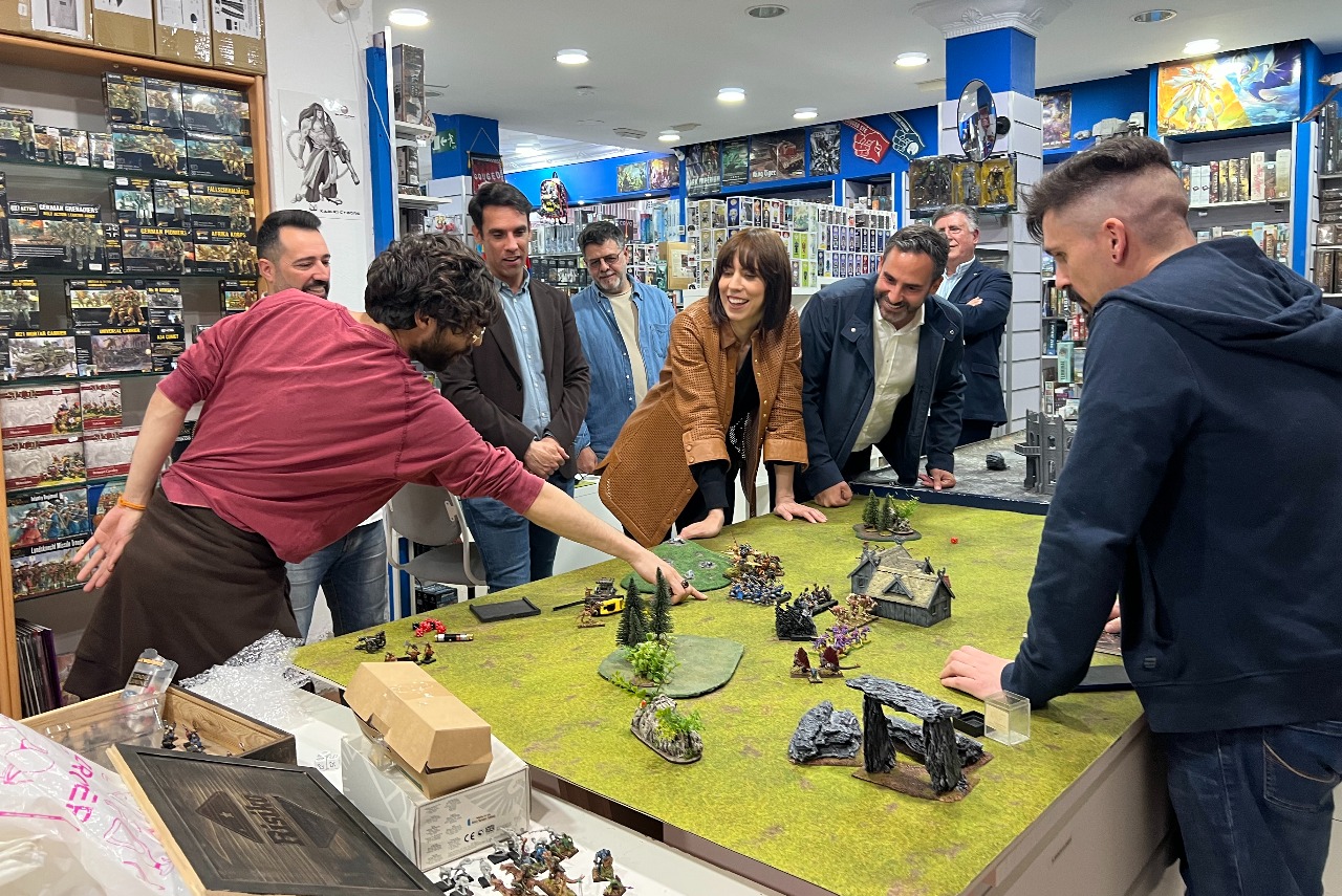 Diana Morant: “Dani Pérez y su equipo son una inspiración de trabajo municipalista para el Gobierno de España”