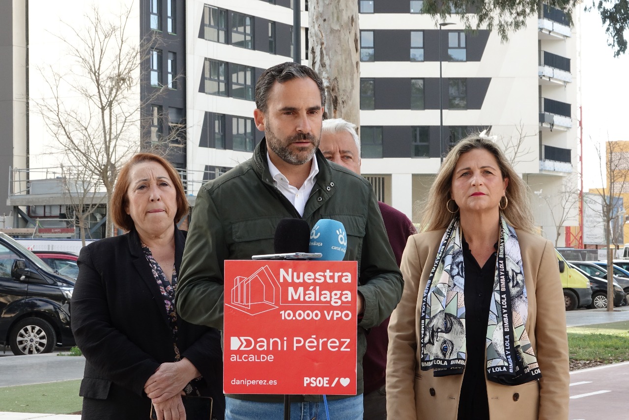 Pérez: “La torres de Martiricos ejemplifican el fracaso de la política urbanística de Paco de la Torre, entregado a la especulación y abandonando a los malagueños”