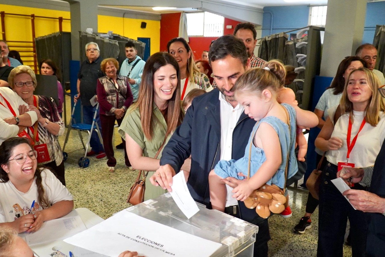 Dani Pérez invita a los malagueños a votar hoy para decidir el futuro de Málaga