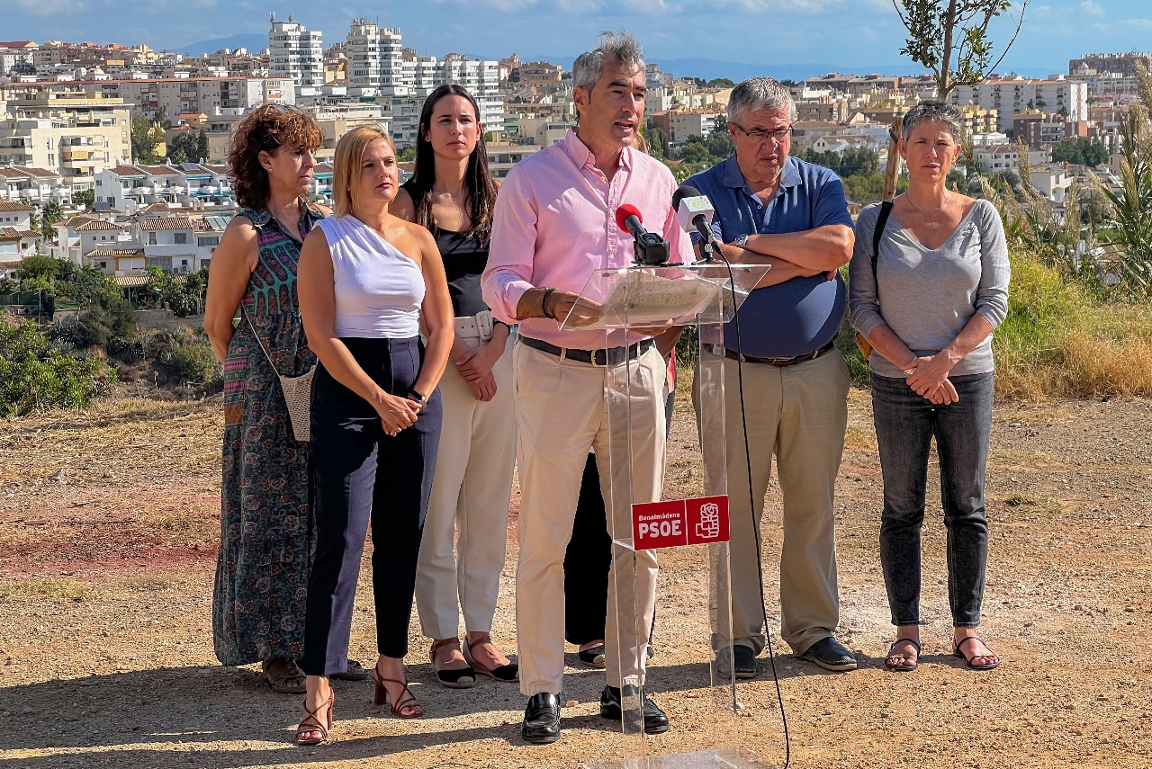 El PSOE de Benalmádena valora los 100 primeros días del gobierno de Lara como “ineficiente, mentiroso y sin proyectos propios”