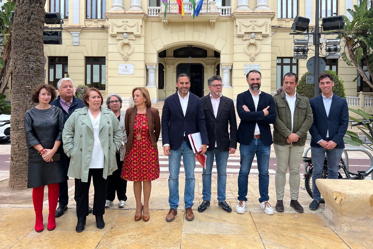 El PSOE denuncia el amaño de contratos públicos en SMASSA