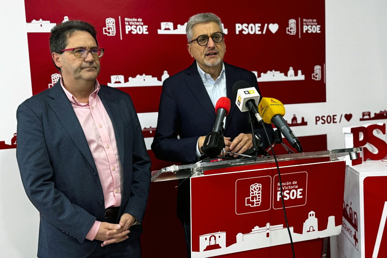 El PSOE de Málaga denuncia que Moreno Bonilla “sigue en el proceso de demolición de la sanidad pública andaluza”