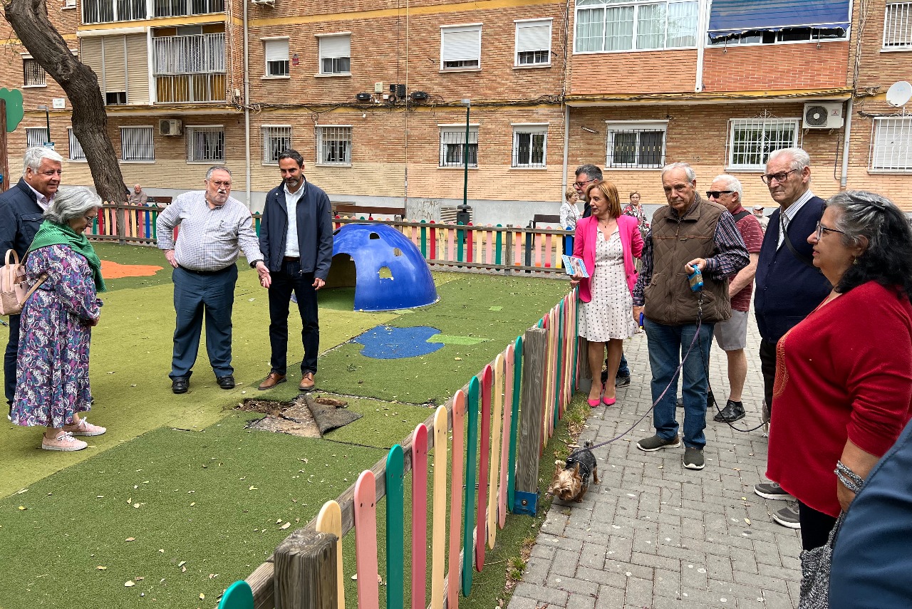 Pérez: “De la Torre lleva más de una década sin pisar La Luz, San Andrés o Vistafranca, los barrios más populosos de Málaga”