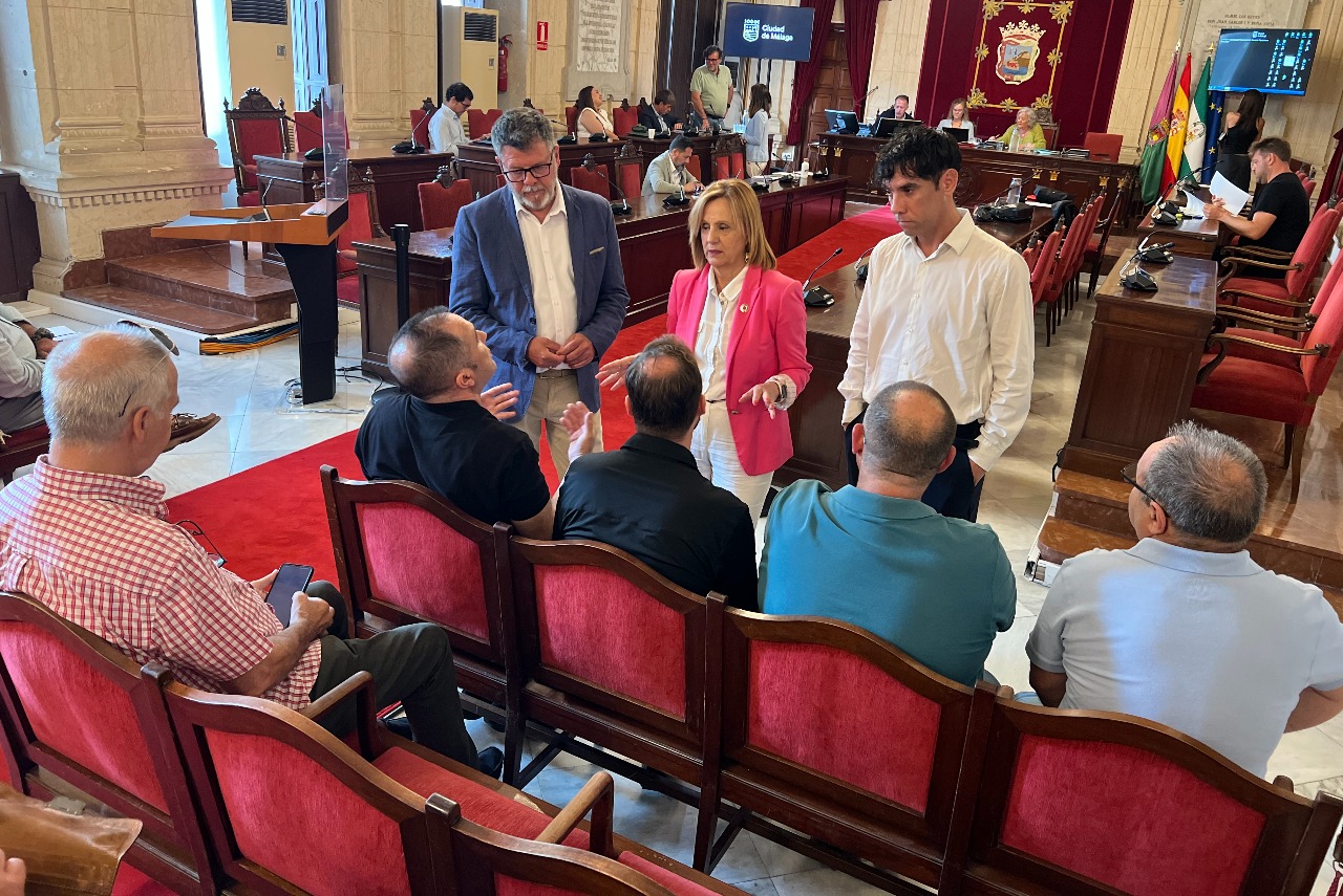 El PSOE critica que el PP da la espalda a los malagueños y a los trabajadores de la cafetería de Parcemasa “dejando morir un servicio esencial”