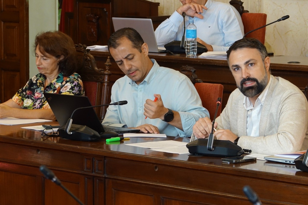 El PSOE consigue que el Ayuntamiento reclame a la Junta que las VPO “lo sean de por vida”