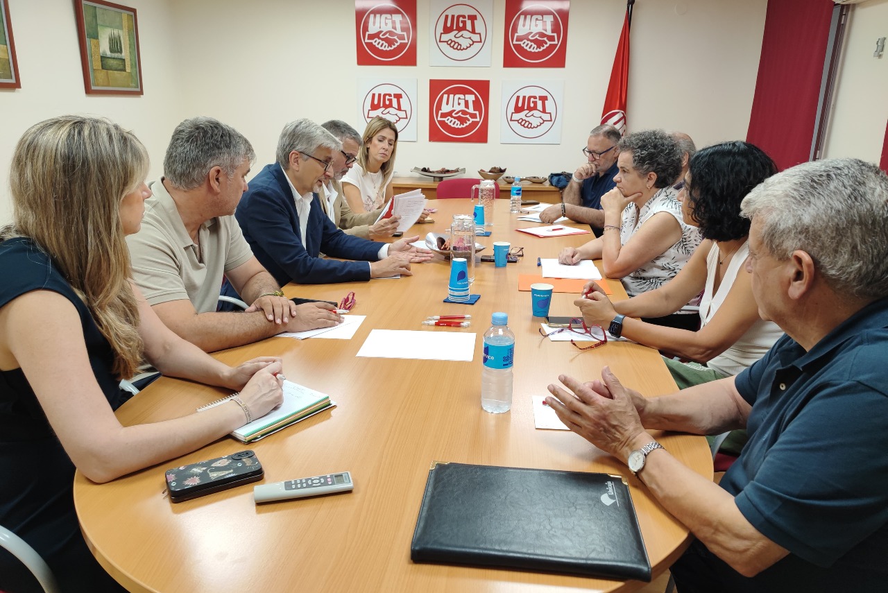 PSOE Málaga y UGT Málaga se reúnen para analizar la situación socioeconómica en la provincia