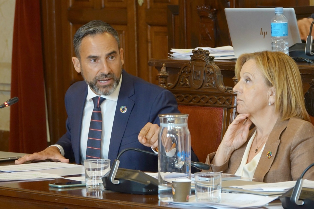 Pérez: “Hay que reivindicar el derecho a quedarse a vivir en Málaga”