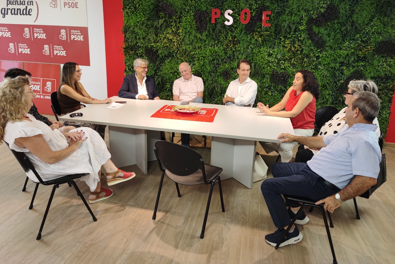 El PSOE anuncia que llevará varias iniciativas al Parlamento andaluz ante el bloqueo de la Ley de Dependencia por Moreno Bonilla "mientras mueren cinco malagueños al día esperando su valoración"