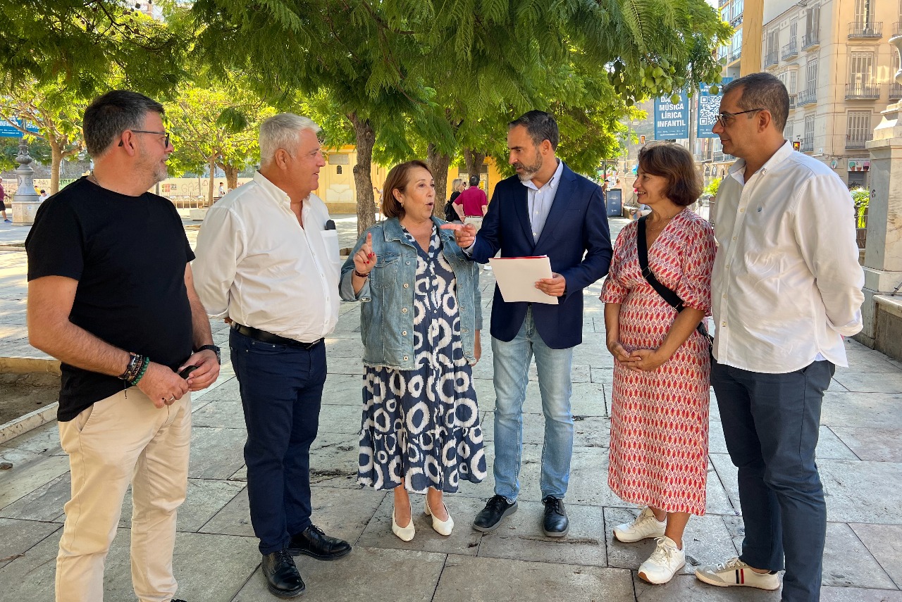 El PSOE denuncia la incompetencia del Gobierno andaluz en el escándalo de las mamografías y exige el cese inmediato de la consejera de Salud