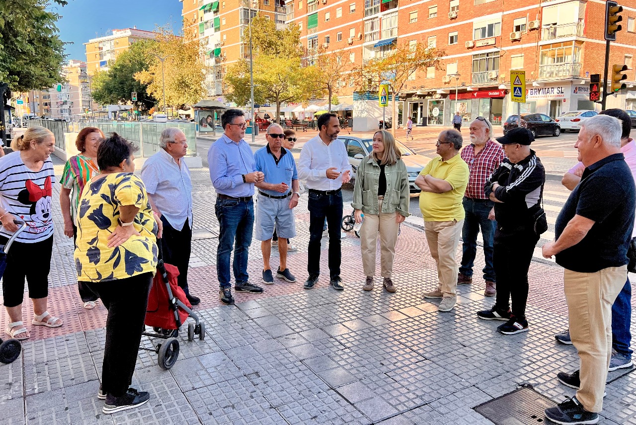 El PSOE lamenta el abandono constante de los barrios de Málaga