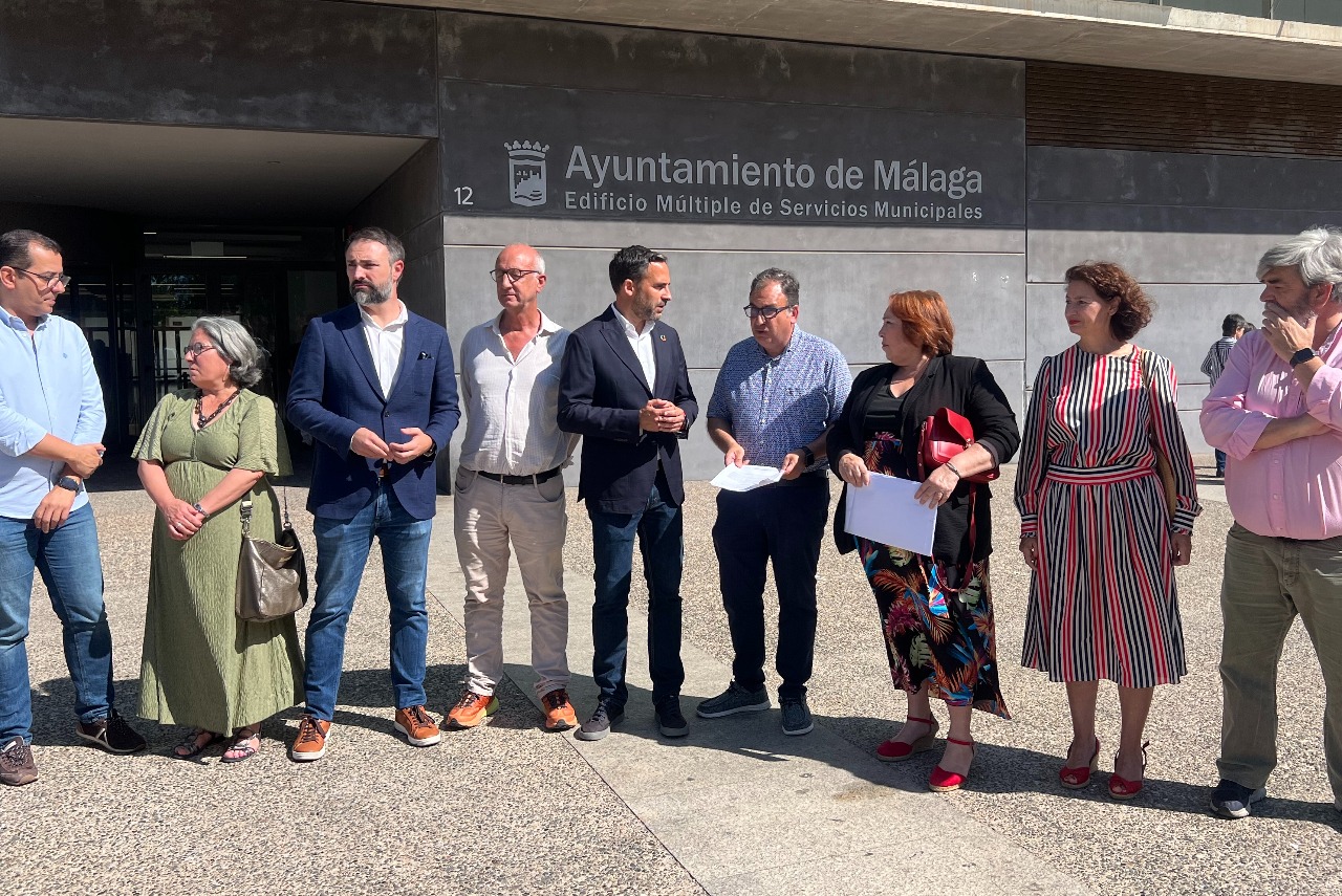 El PSOE defiende que “el gobierno de Paco de la Torre está agotado” como demuestra “otro proyecto estrellado en los terrenos de Repsol”