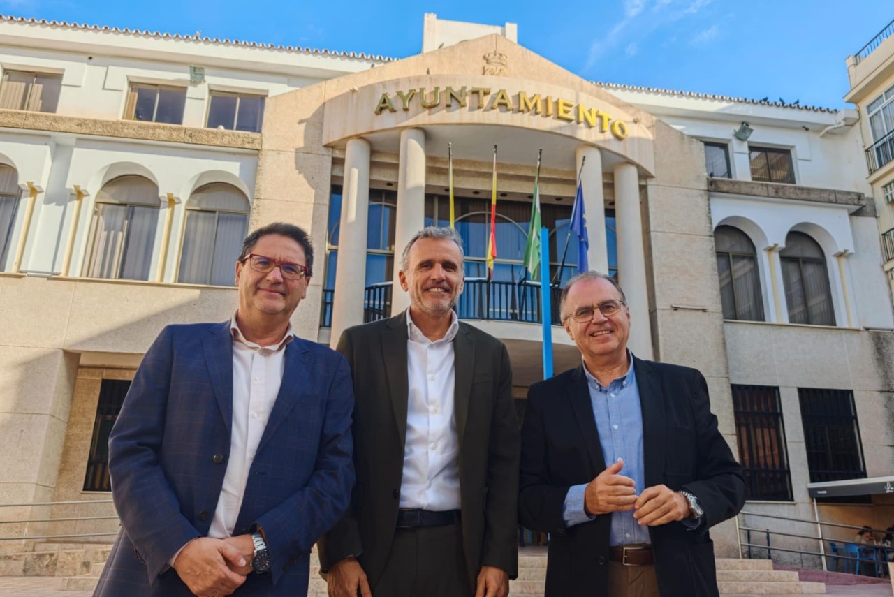 El PSOE denuncia el abandono de la Junta de Andalucía y reclama que el metro llegue hasta Rincón de la Victoria cuanto antes