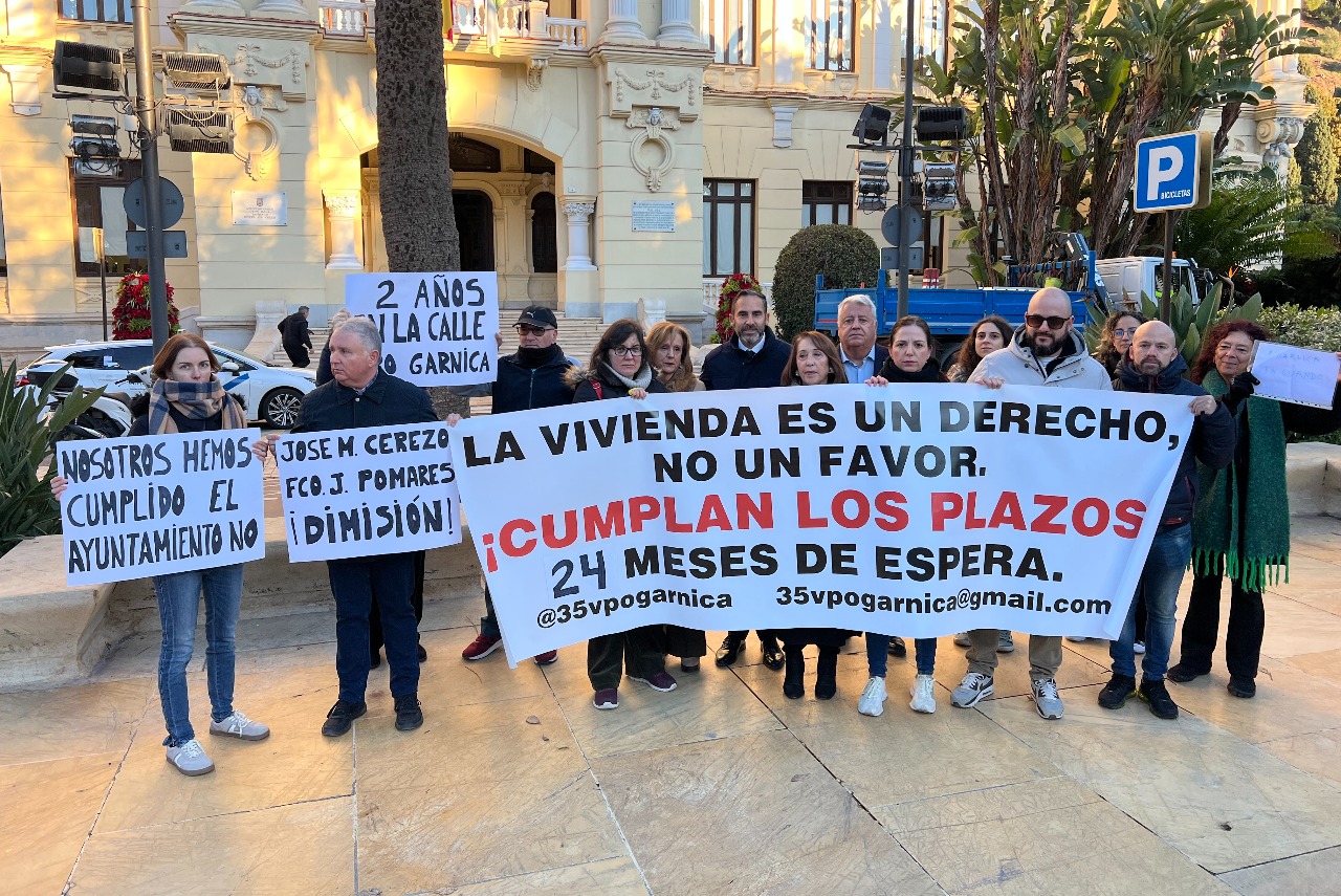 El PSOE critica la &ldquo;dejadez absoluta&rdquo; de De la Torre con 35 familias que esperan su VPO en Garnica desde hace dos a&ntilde;os