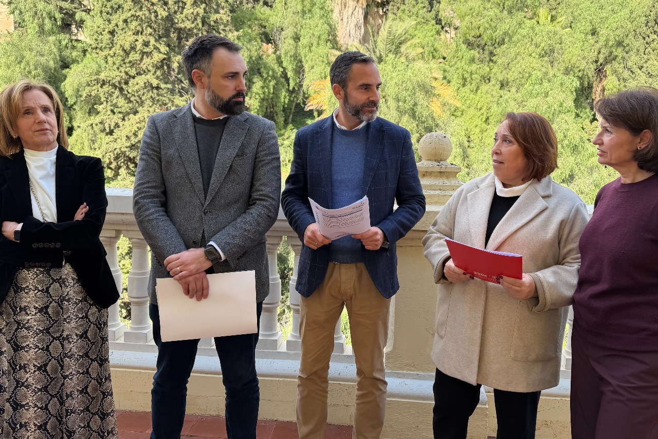 El PSOE llevar&aacute; a comisi&oacute;n municipal &ldquo;la paralizaci&oacute;n inmediata&rdquo; de la instalaci&oacute;n de las estatuas en el Puerto por carecer de licencia urban&iacute;stica y permiso de Cultura