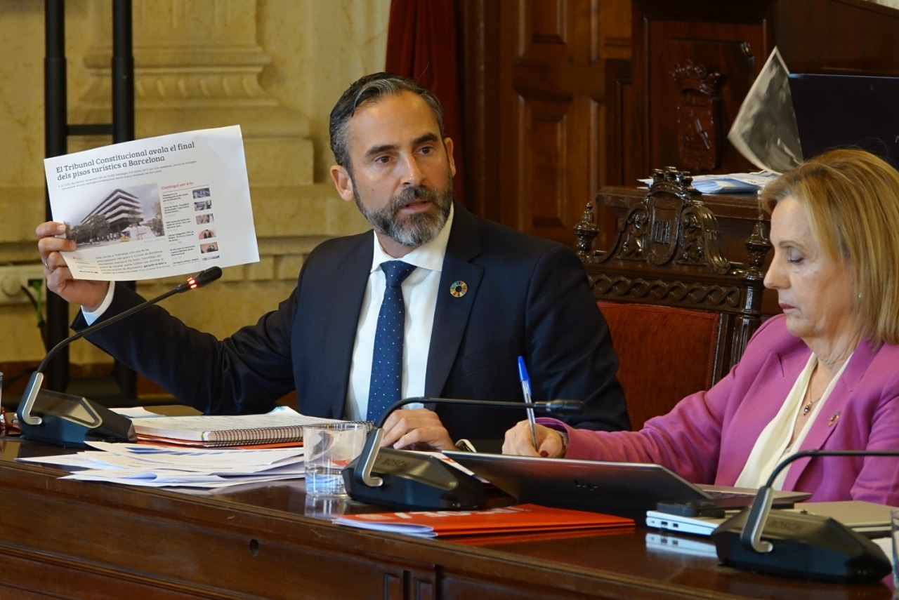 P&eacute;rez acusa a De la Torre de &ldquo;blindar a los especuladores&rdquo; en plena crisis habitacional mientras desahucia a una madre trabajadora con dos hijos menores