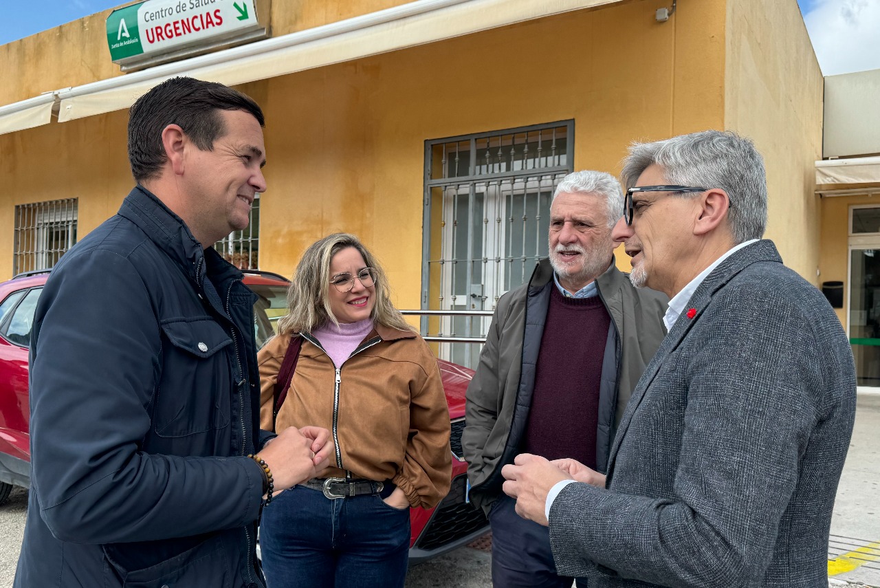 El PSOE insta a Juanma Moreno a cumplir su compromiso de dotar a Co&iacute;n con un tercer equipo de urgencias