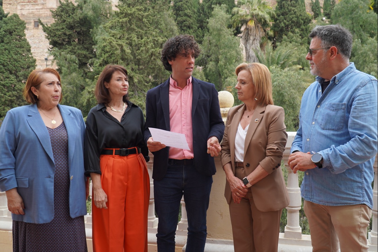 El PSOE pide al Ayuntamiento garantizar la visibilidad l&eacute;sbica en edificios y actos p&uacute;blicos