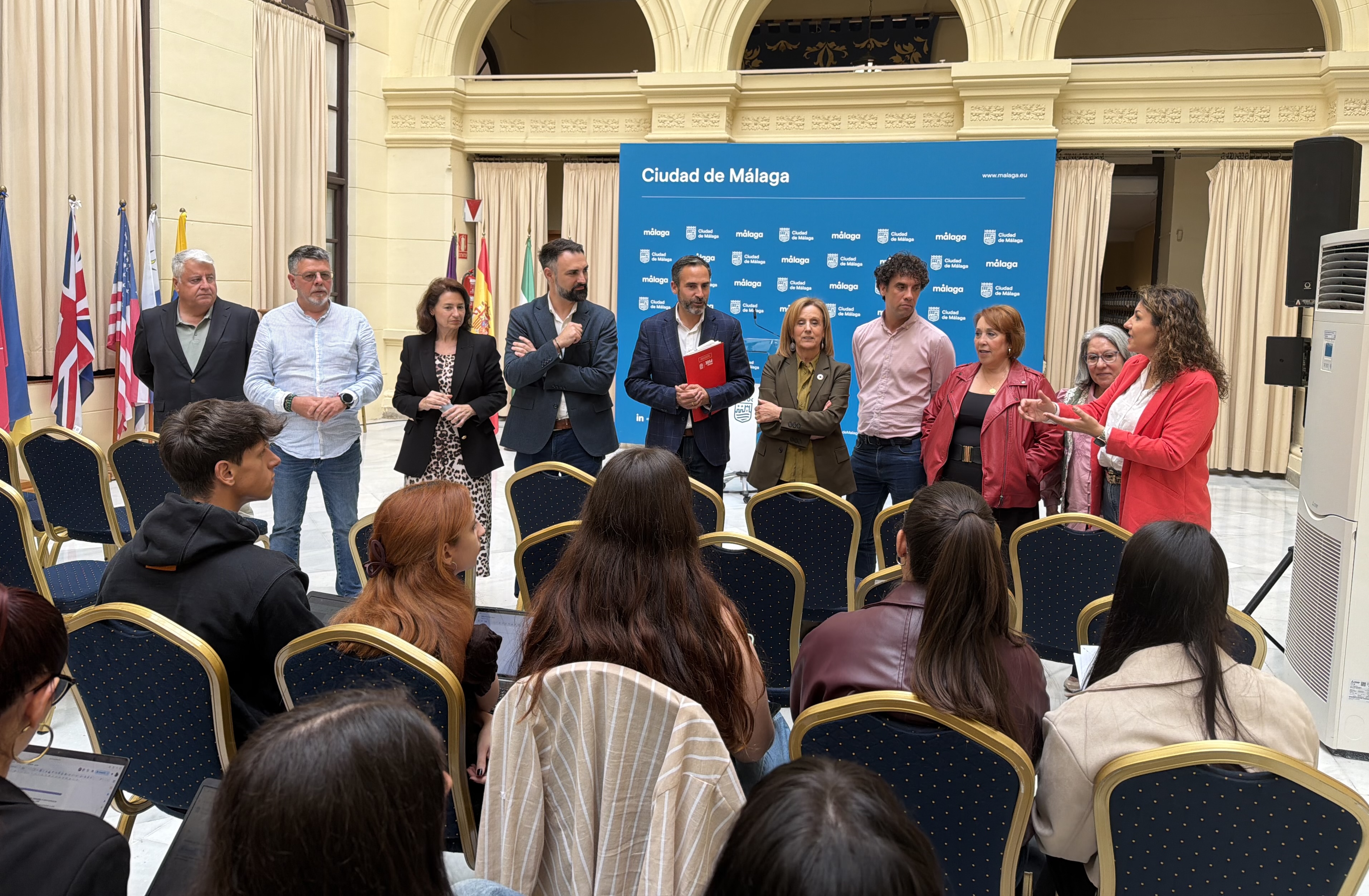 El PSOE urge a Moreno Bonilla y De la Torre a declarar “ya” la ciudad ...