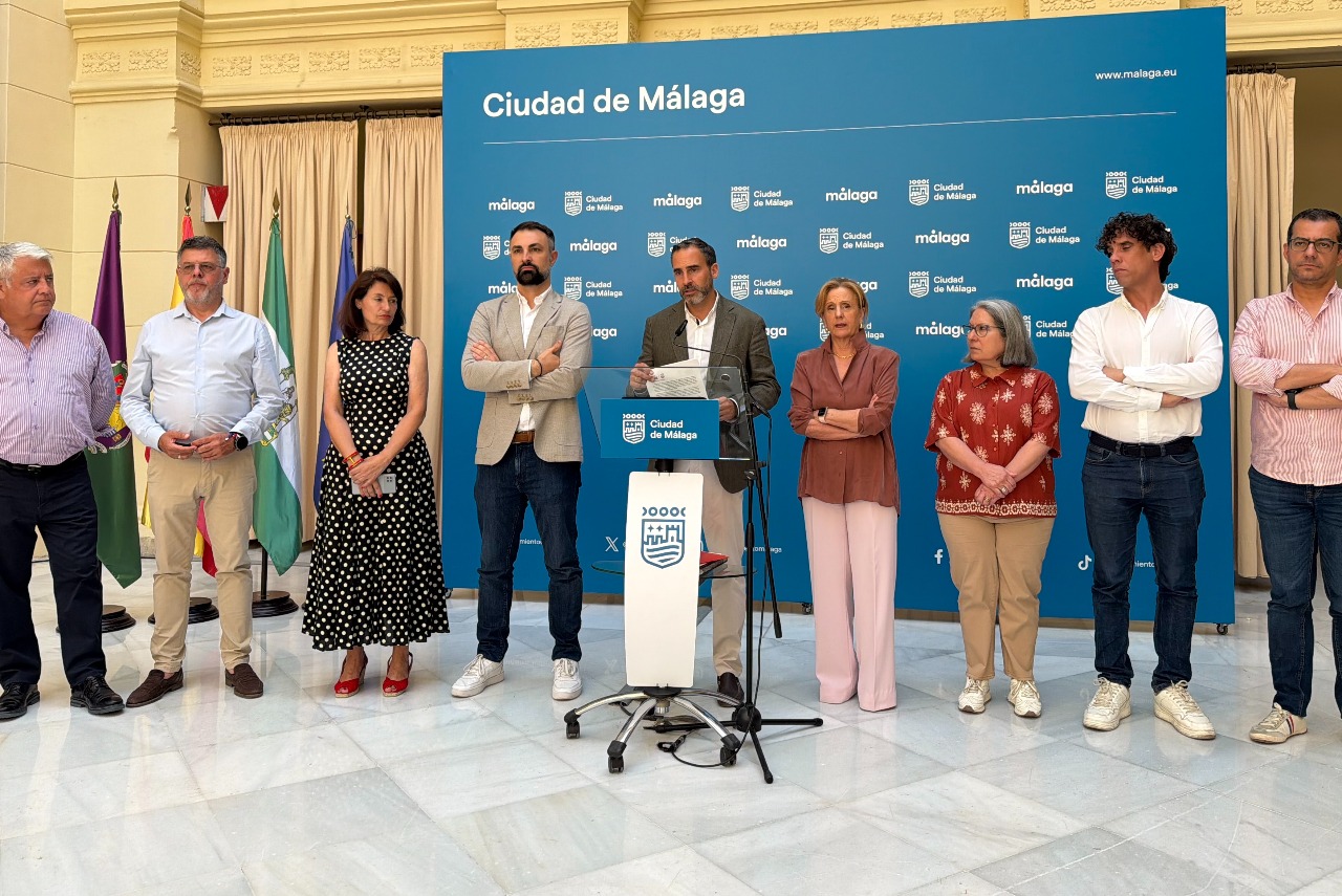 Pérez exige a De la Torre un plan de choque urgente para los bomberos de Málaga tras evidenciarse una «situación límite» en el incendio del Hotel Ibis