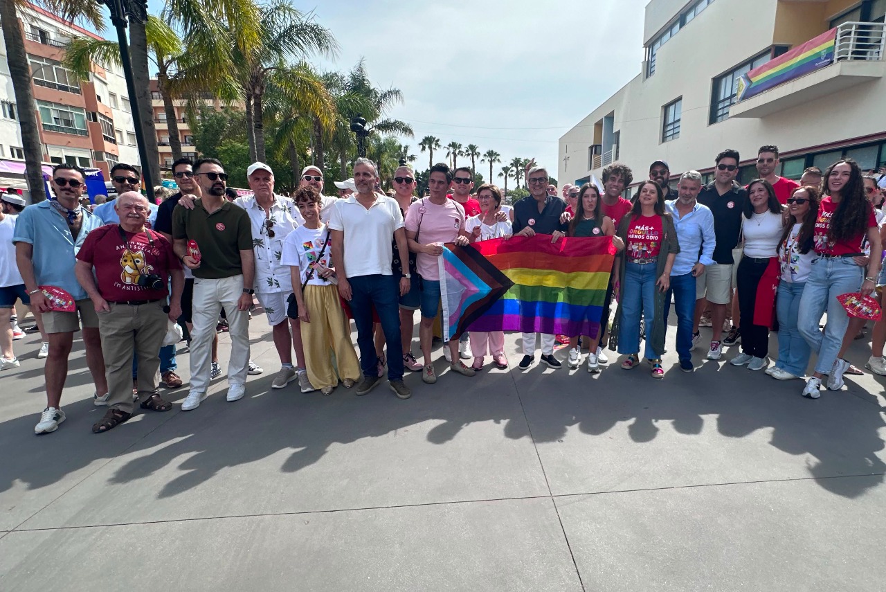 El PSOE -A alerta de que los pactos de Moreno Bonilla con Vox amenazan los derechos del colectivo LGTBI
