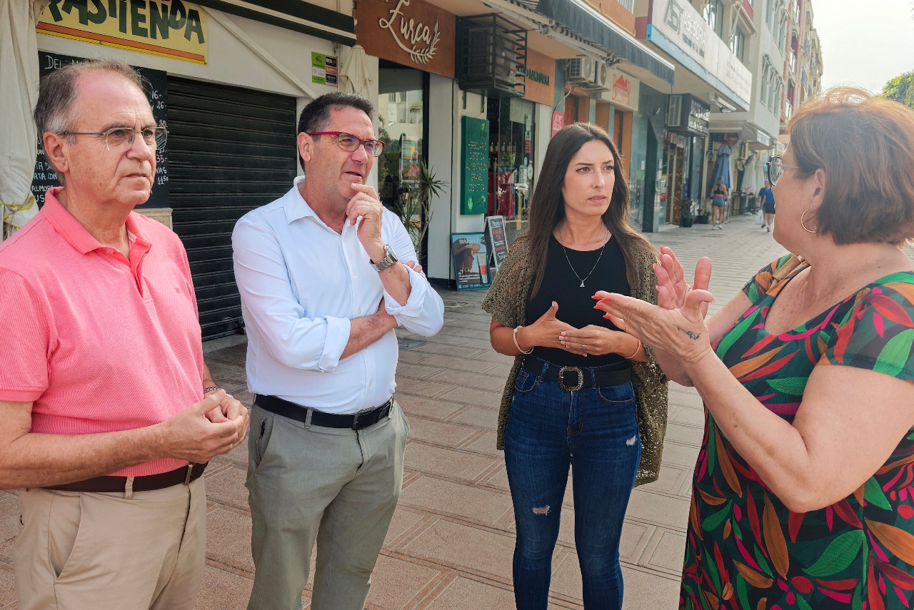 El PSOE reclama a la Junta más autobuses y frecuencias para Rincón de la Victoria ante el aumento de población