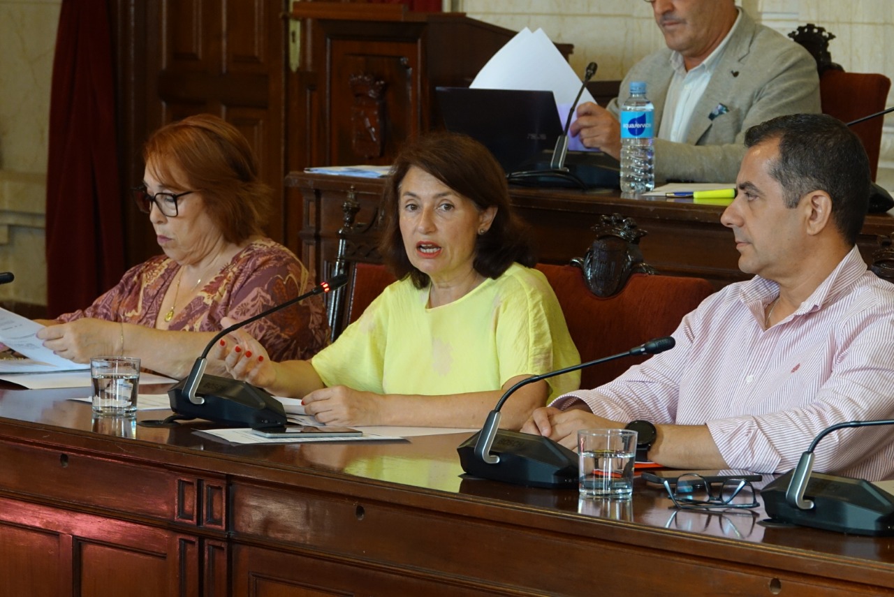 El PSOE exige soluciones habitacionales para las familias vulnerables que viven en autocaravanas