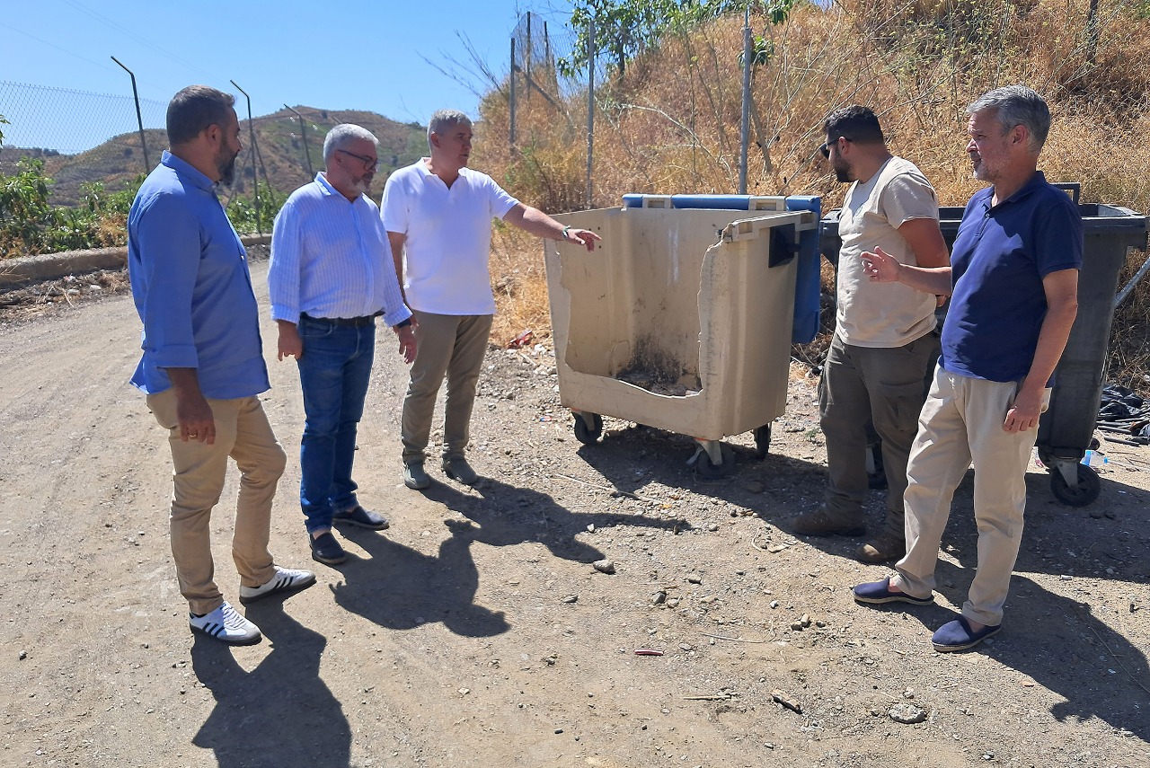 El PSOE de M&aacute;laga exige a la Diputaci&oacute;n que renueve los contenedores de residuos en mal estado en los pueblos 